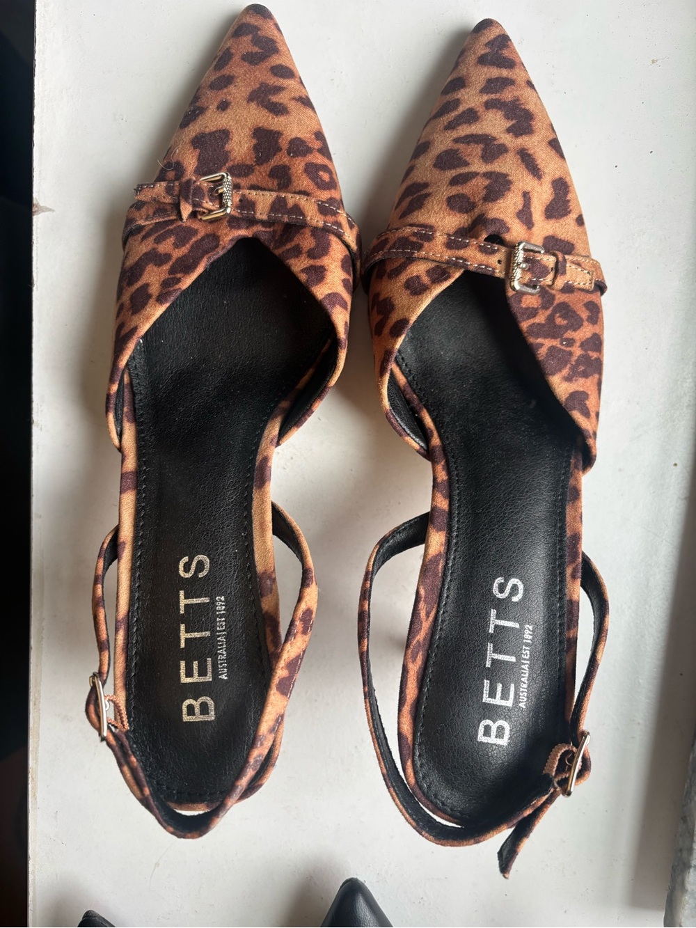 Betts Leopard-Print Pointed Slingback - Brown/Black size 8